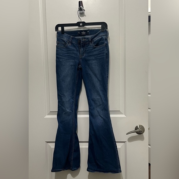 Hollister flared jeans - Picture 1 of 3